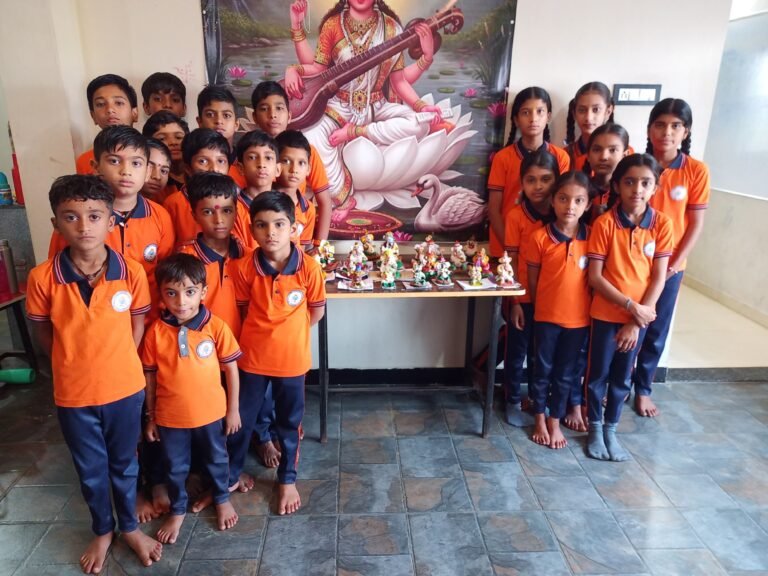 बच्चों ने बनाई गणेश प्रतिमाएं,पर्यावरण बचाने और इको-फ्रेंडली त्योहार मनाने का संदेश